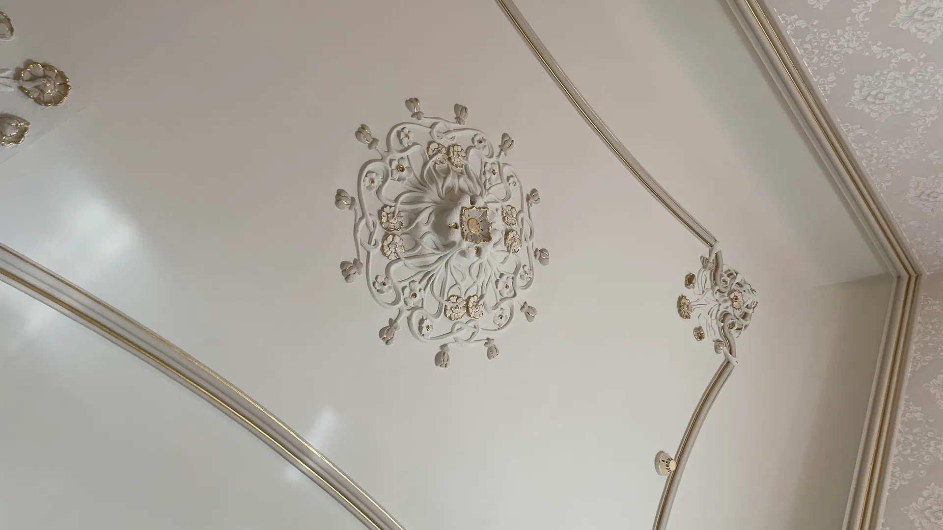 ***  Hotel Continental Palacete Barselona İspanya